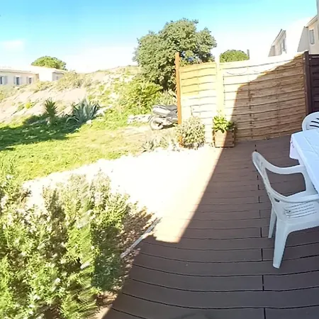 Vakantiehuis Magnifique Maison Familiale Au Mas Des Vignes F4 Tres Bien Equipee 8pers Terrasse, Clim, Grande Piscine D'ete Et Piscine Chauffee L'hiver Parking Gratuit *