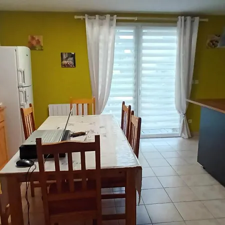 Magnifique Maison Familiale Au Mas Des Vignes F4 Tres Bien Equipee 8pers Terrasse, Clim, Grande Piscine D'ete Et Piscine Chauffee L'hiver Parking Gratuit
