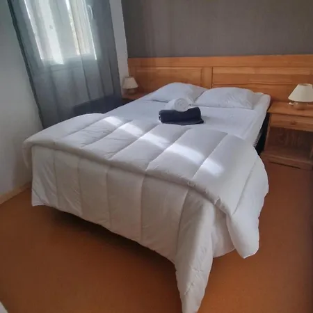 Magnifique Maison Familiale Au Mas Des Vignes F4 Tres Bien Equipee Dans De Privee Ideale Jusqu'a 8pers Terrasse, Clim, Grande Piscine D'ete Et Piscine Chauffee L'hiver Parking Privatif Gratuit Feriehus Calvisson