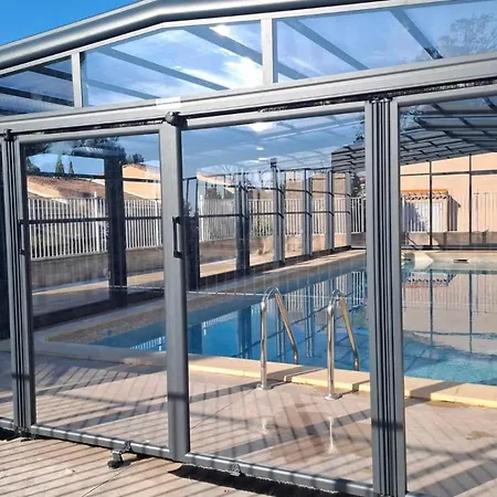 Feriehus Magnifique Maison Familiale Au Mas Des Vignes F4 Tres Bien Equipee Dans De Privee Ideale Jusqu'a 8pers Terrasse, Clim, Grande Piscine D'ete Et Piscine Chauffee L'hiver Parking Privatif Gratuit