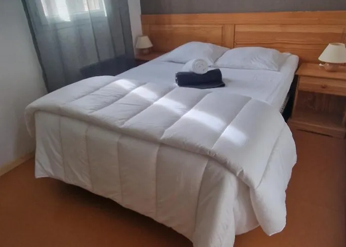 Magnifique Maison Familiale Au Mas Des Vignes F4 Tres Bien Equipee Dans De Privee Ideale Jusqu'a 8pers Terrasse, Clim, Grande Piscine D'ete Et Piscine Chauffee L'hiver Parking Privatif Gratuit Dom wakacyjny Calvisson